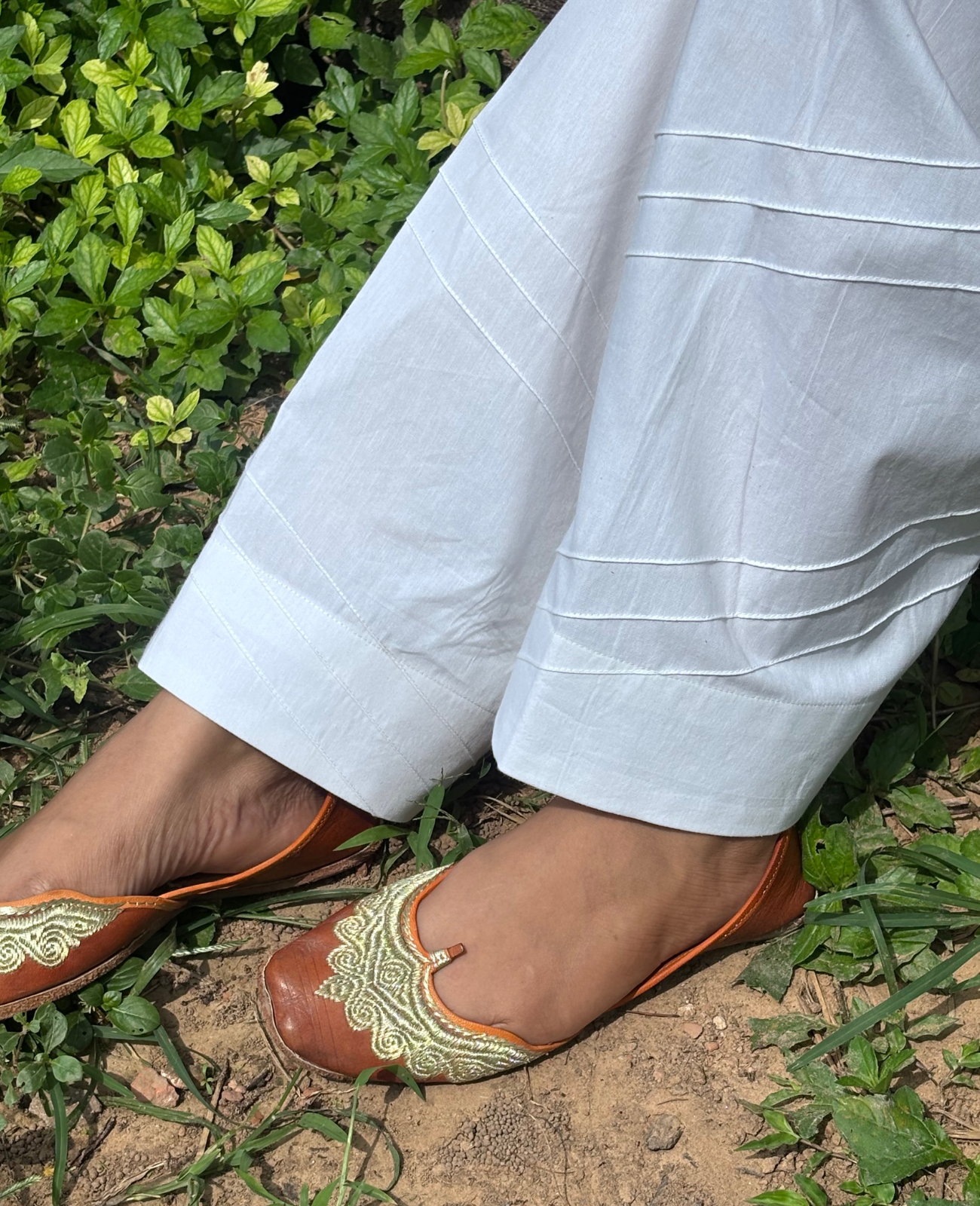 White Regular-Pauncha Pintuck Salwar