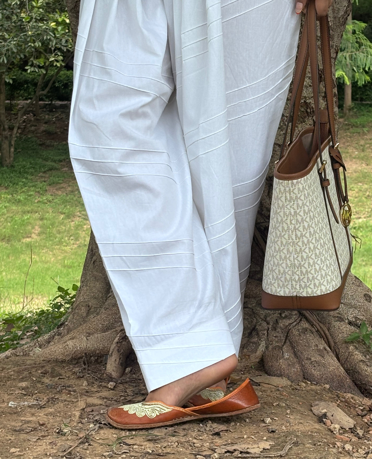 White Regular-Pauncha Pintuck Salwar