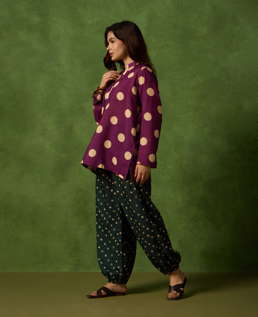 Taal Plum Polka Short Kurti & Dark Green Balloon Pants Set