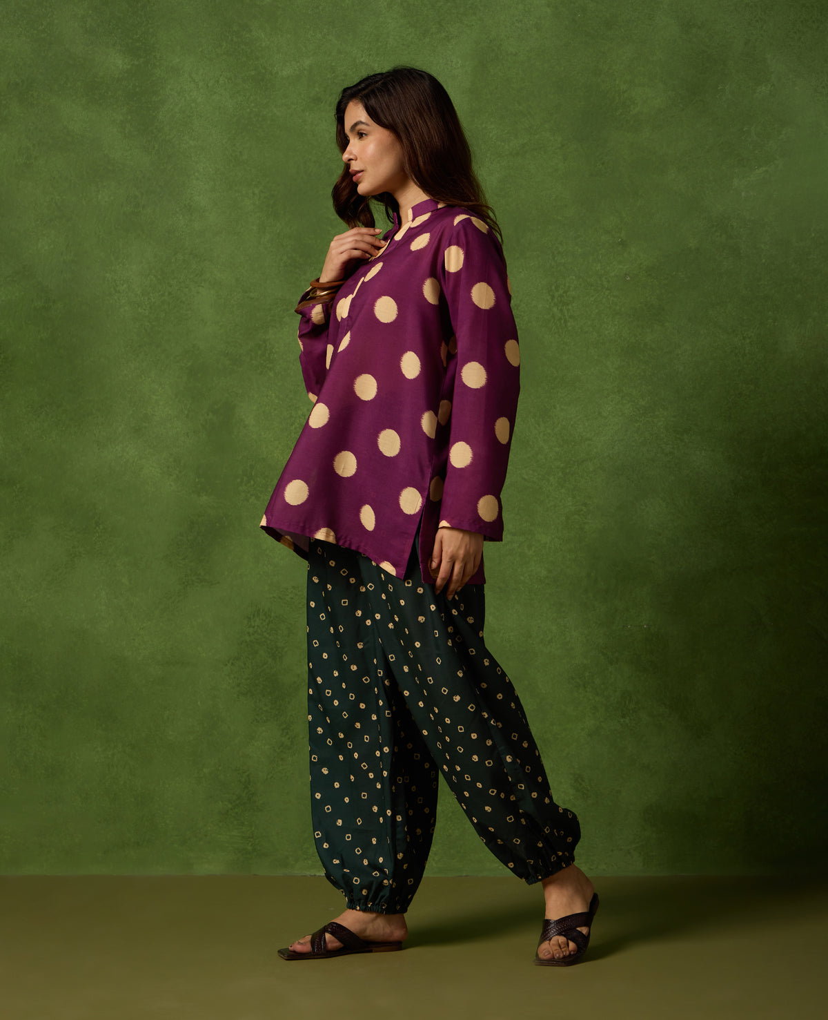 Taal Plum Polka Short Kurti & Dark Green Balloon Pants Set