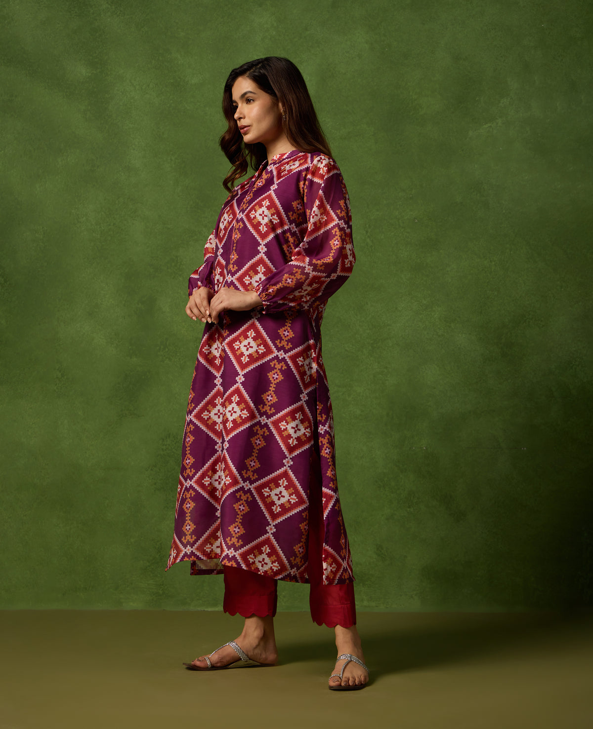 Jhilmil Deep Plum Patola Printed Kurta with Wine Scalloped Pants - Rare Threads by Naina