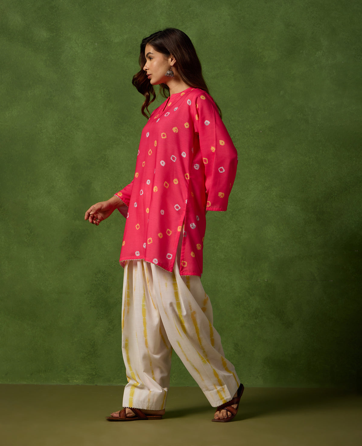 Taara Bright Pink Bandhani Short Kurti & White Salwar Set