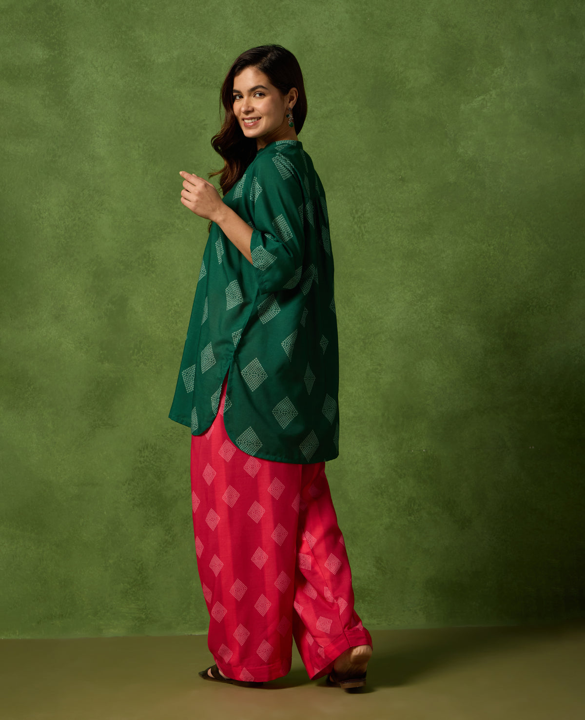 Henna Forest Green Short Kurti & Pink Farshi Salwar Set