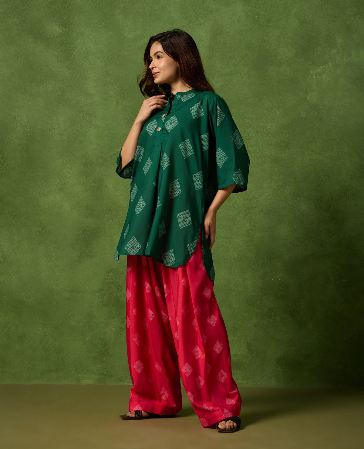 Henna Forest Green Short Kurti & Pink Farshi Salwar Set