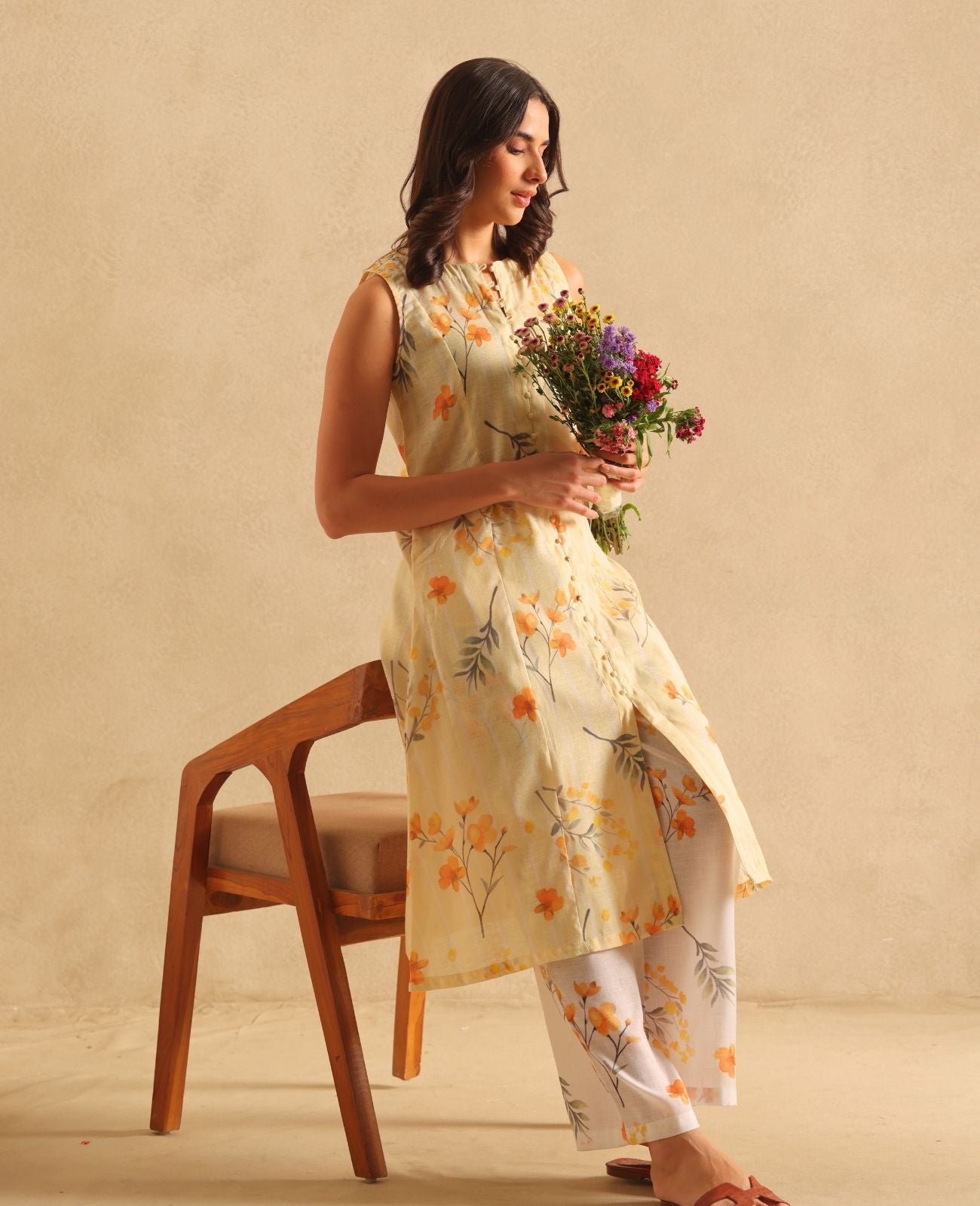Daisy Bloom Kurta Set – Set of 2