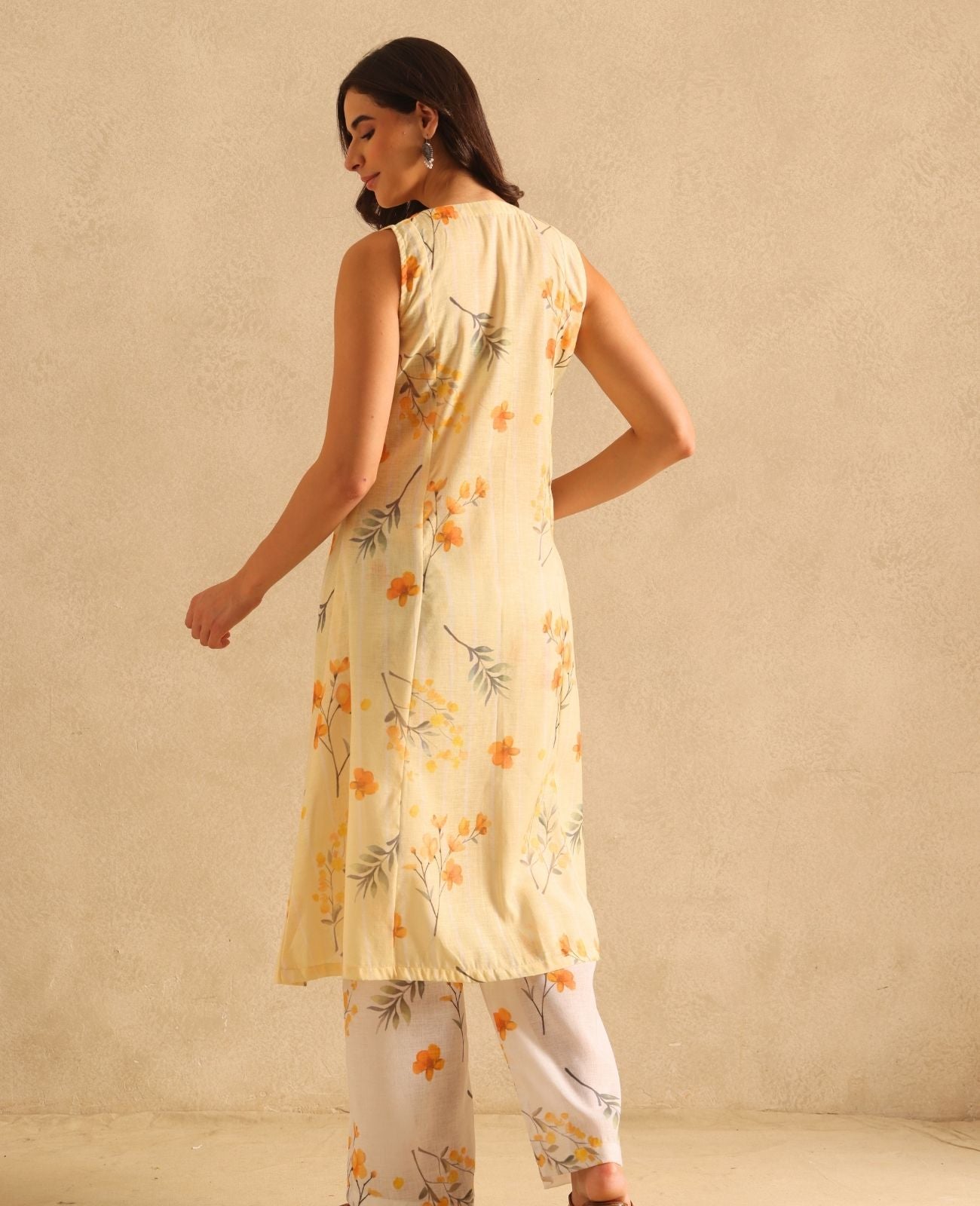 Daisy Bloom Kurta Set – Set of 2