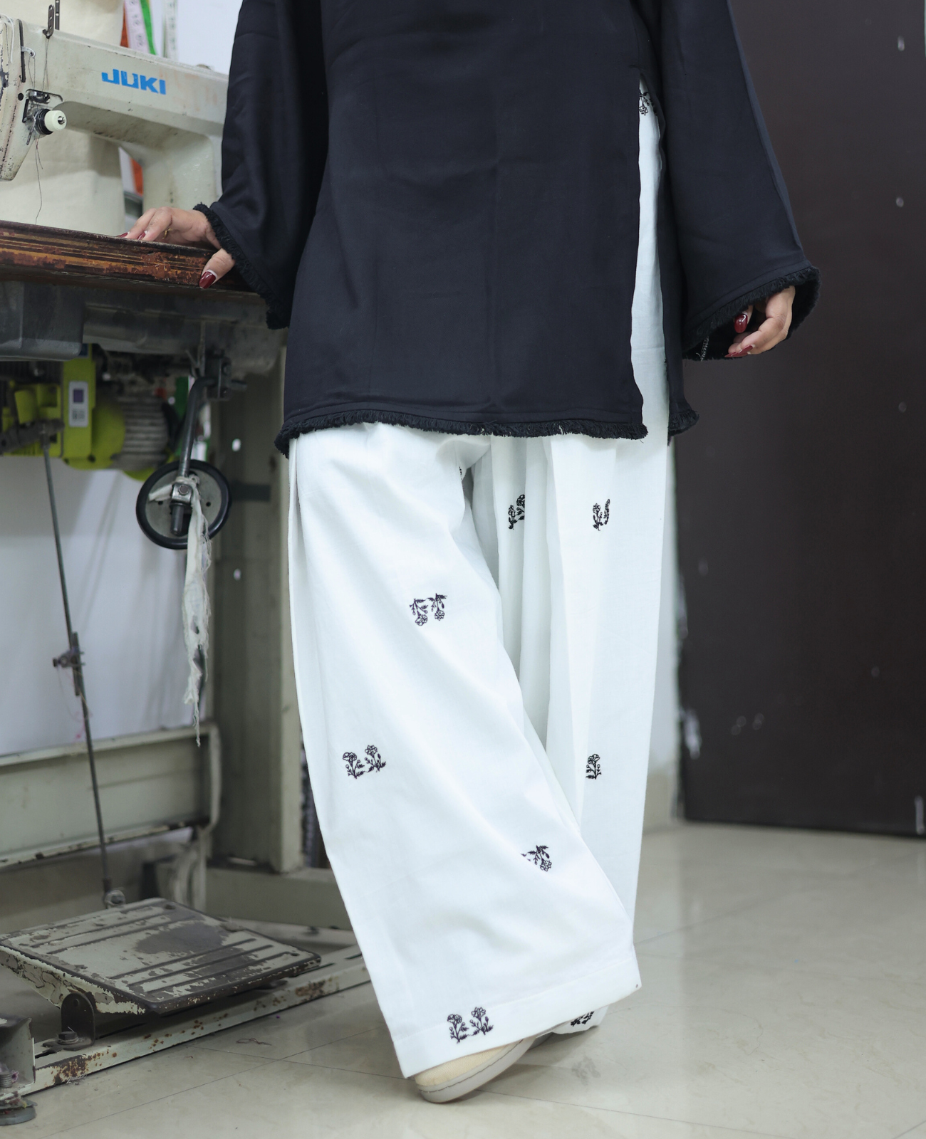 Clean Canvas Embroidered Motifs Farshi Salwar